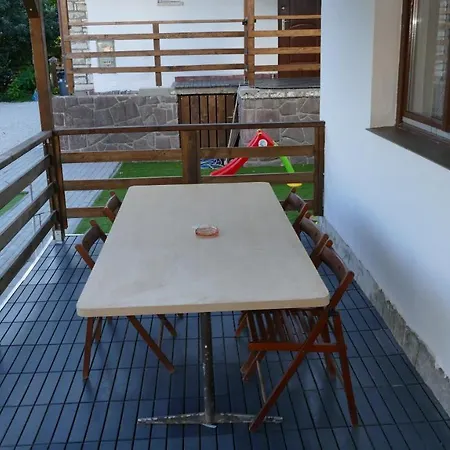 D85 Apartman Сasa de vacaciones Siófok