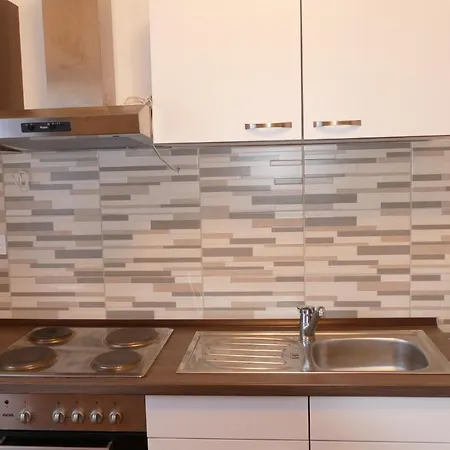 Сasa de vacaciones D85 Apartman